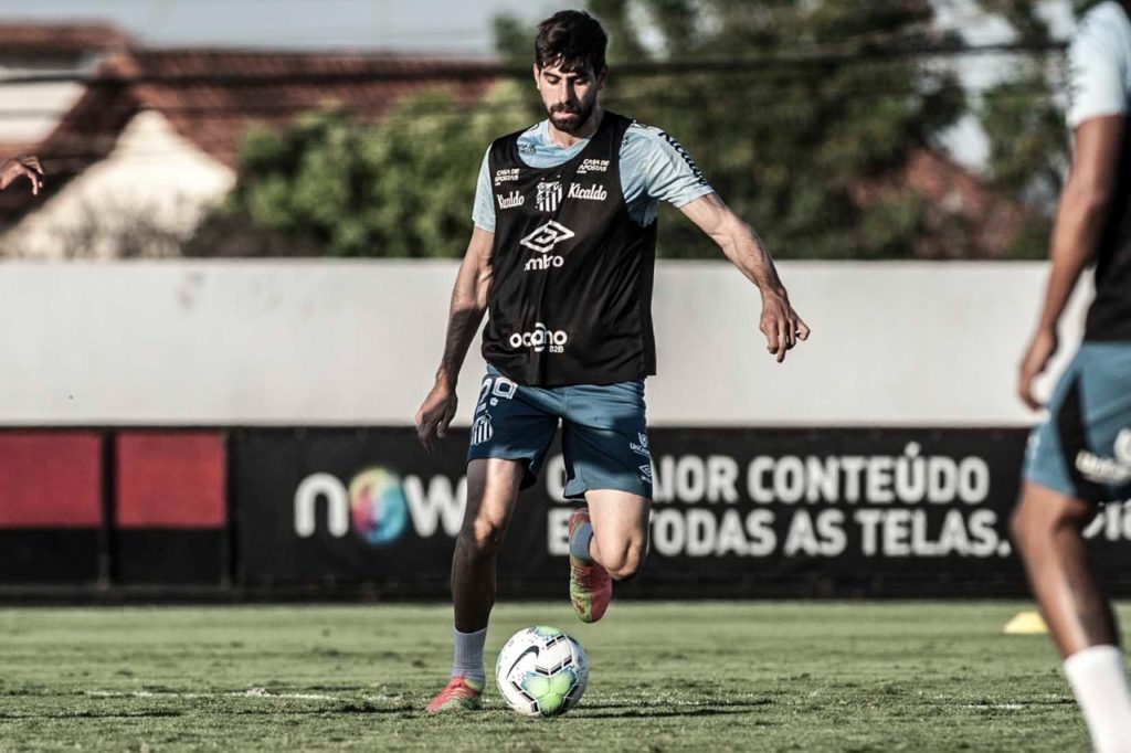 Luan Peres comemora permanência no Santos e agradece ...