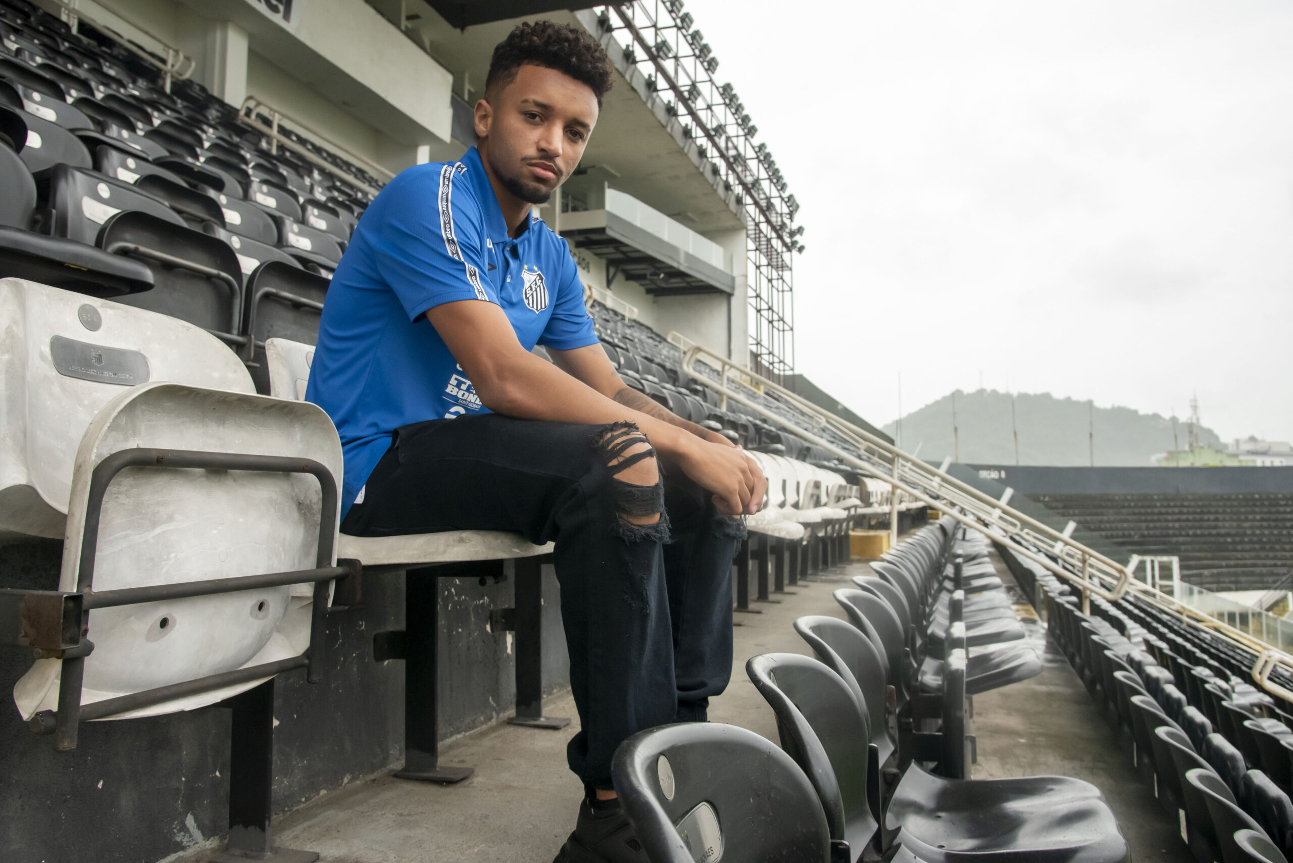 Sem espaço, atacante que chamou atenção de Sampaoli deixa o Santos - Diário  do Peixe