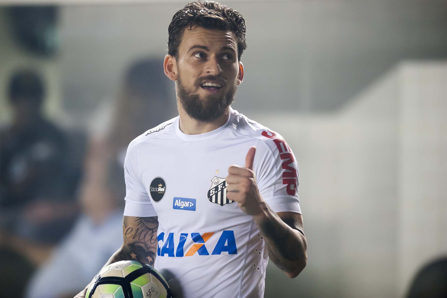 Santos contrata Brayan Angulo; veja os números e gols do novo reforço