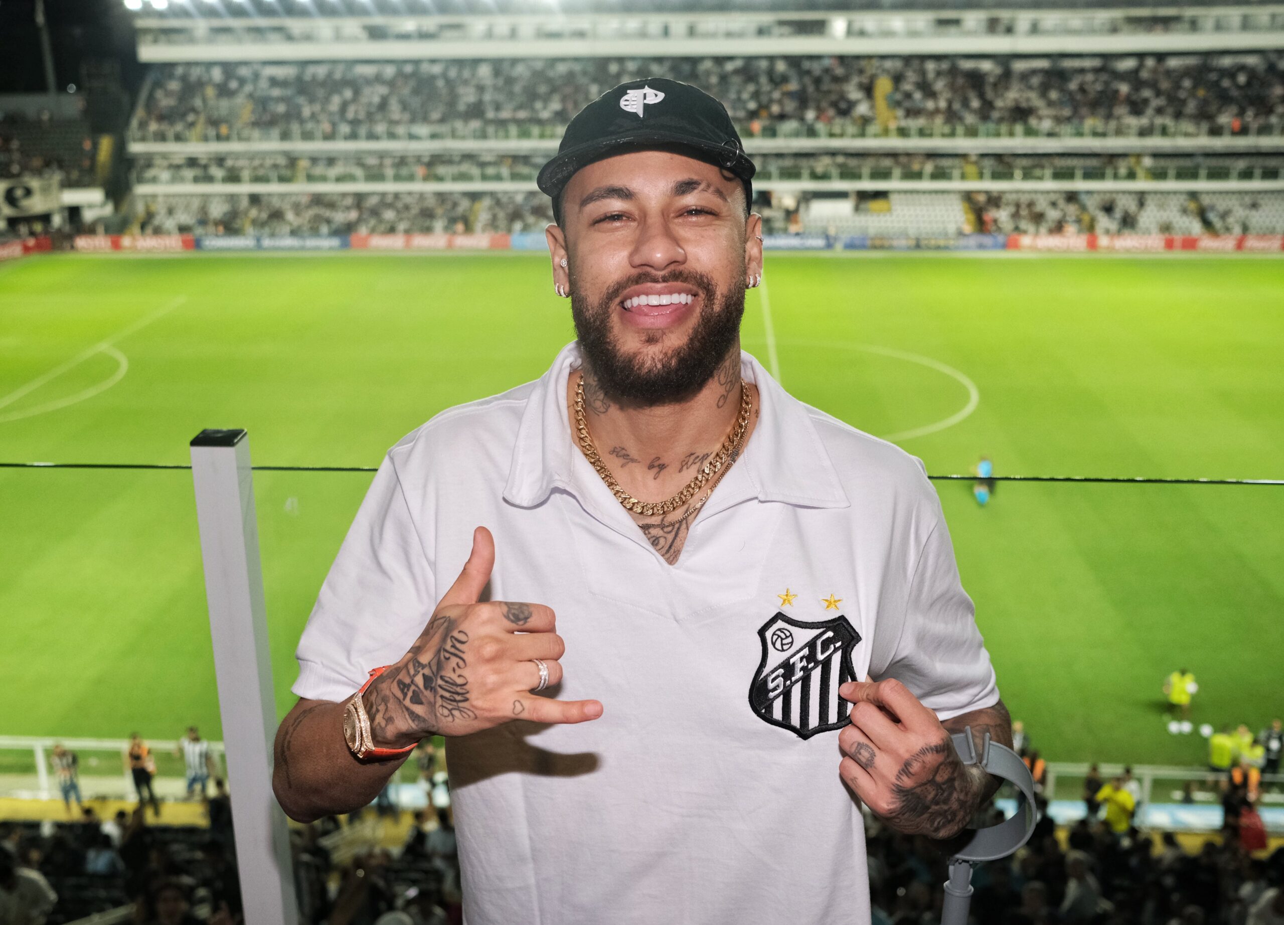 Neymar ajudou Santos a fechar patrocínio e volta à Vila Belmiro