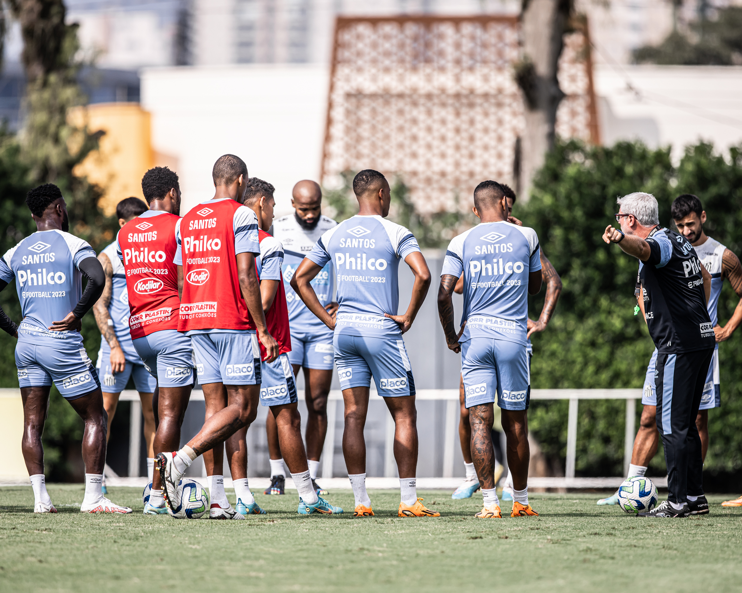 Clima de jogo: Santos faz treino aberto e torcida lota Vila BelmiroJogada  10