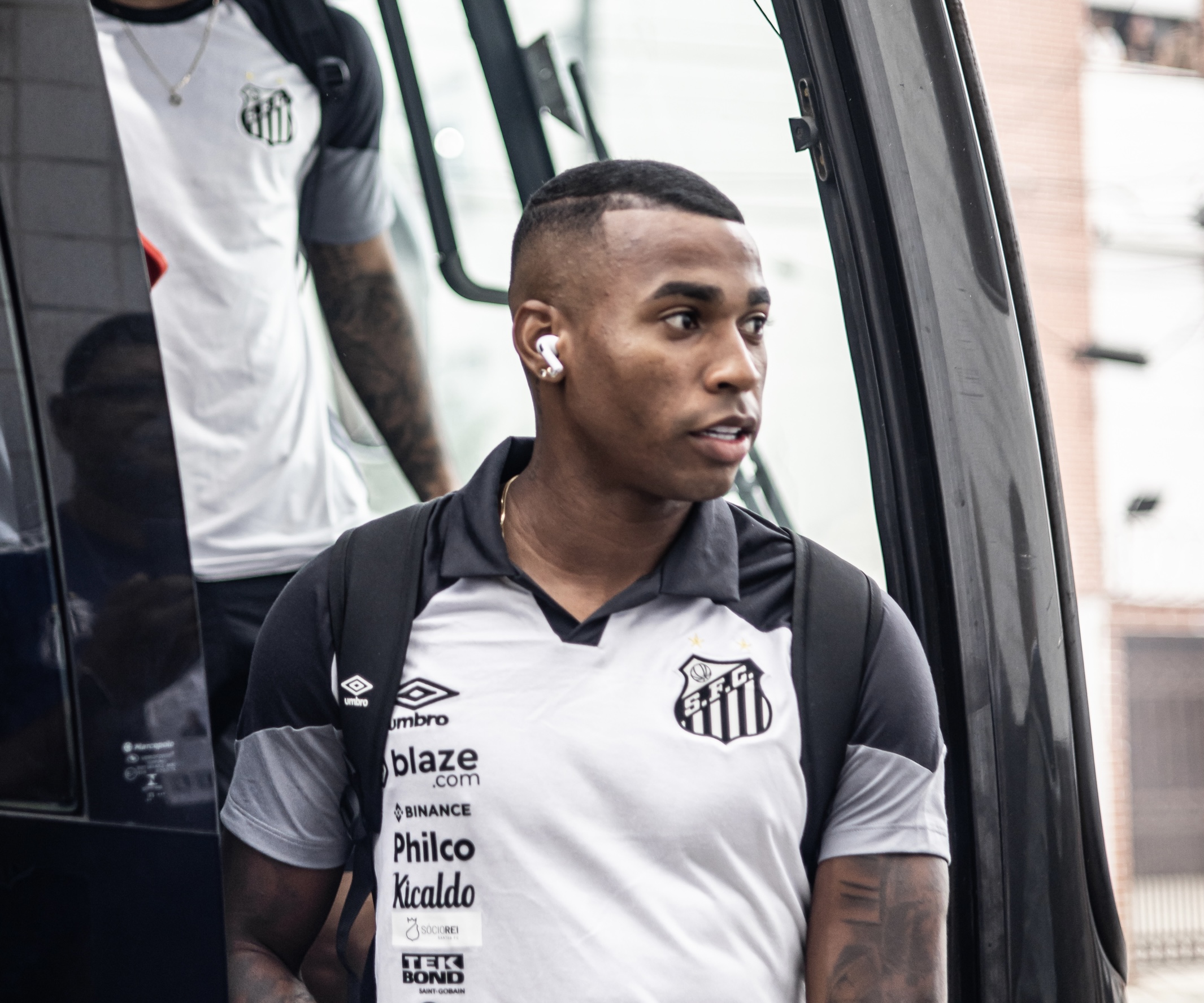 Santos perde João Paulo e Jean Lucas, suspensos, para jogo contra o Inter