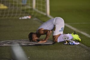 Sonho do presidente Marcelo Teixeira, Gabigol reafirma ser torcedor do Santos