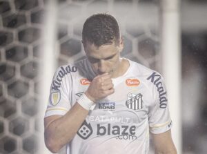 Santos completes preparation for the Classic with doubts and without Forch