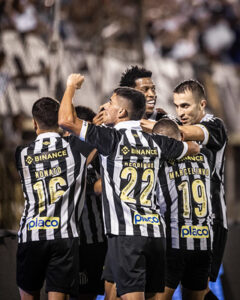 Em quatro jogos, Santos iguala número de vitórias nos últimos três anos no Paulistão