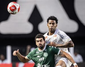 Em boa fase no Santos, zagueiro Gil reencontra o ex-clube no clássico contra o Corinthians