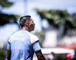 Em reunião do Conselho Deliberativo, o presidente Marcelo Teixeira voltou a criticar o contrato de Morelos