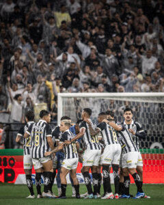 Veja o retrospecto do Santos em jogos na Neo Química Arena