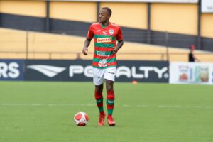 Menino da Vila, Victor Andrade reencontra Santos pela Portuguesa no Paulistão