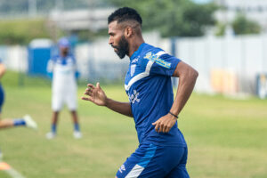 Avaí conta com Menino da Vila e "reforço" polêmico do Santos