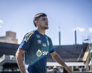 Pedrinho desfalca o Santos contra o Avaí