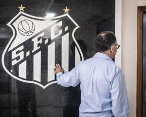Marcelo Teixeira reafirma que nova comissão técnica do Santos já trabalha para 2025