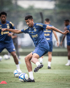 Santos afasta Bruno Marques e chega a onze atletas no 'Grupo B'