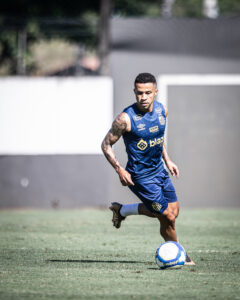 Serginho e Patati são confirmados em viagem para Manaus para duelo contra o Amazonas