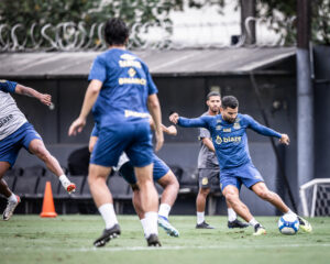 Com Tomás Rincón de titular, Santos faz treino tático de olho no América-MG