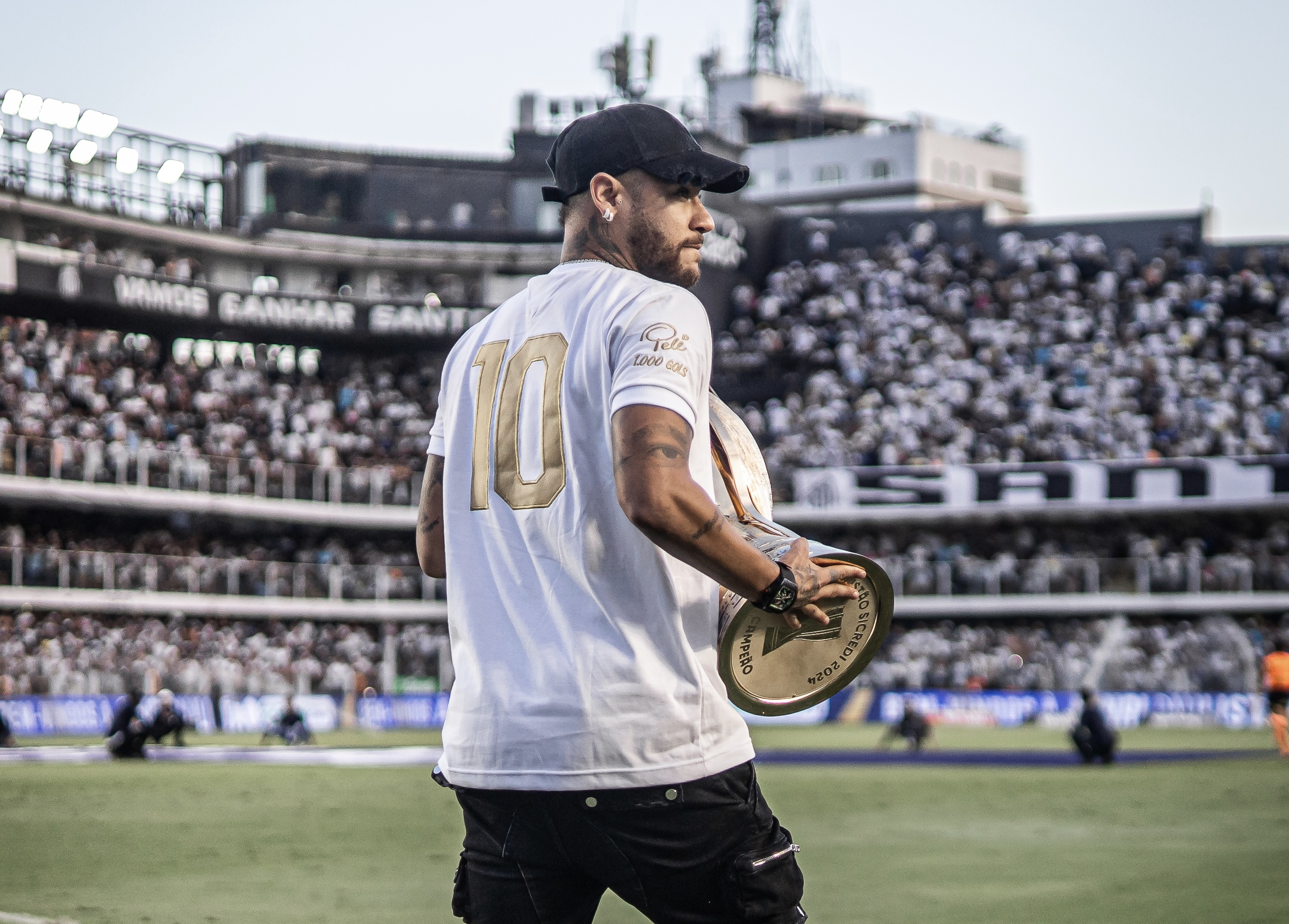 Lucas Moura, do São Paulo, comenta retorno de Neymar ao Santos: “Vai encontrar carinho” - Diário do Peixe
