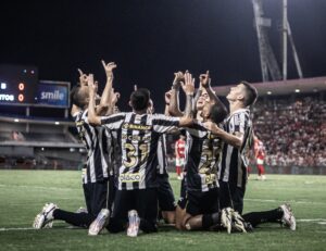 Santos volta a ter oito jogos de invencibilidade após quatro anos