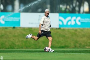 Marcelo Teixeira detalha negociação com Luis Castro e deixa porta aberta no Santos