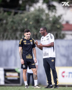 Santos tem série de desfalques e dúvida no ataque para enfrentar o Bragantino
