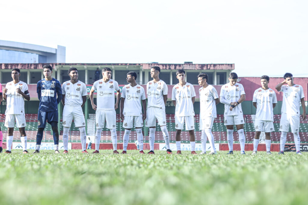 Santos perde para o EC São Bernardo, mas se classifica no Paulista Sub-15