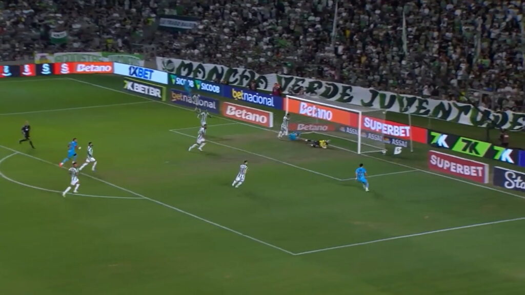 Vídeo: Veja a análise do VAR de pênalti para o Santos contra o Juventude