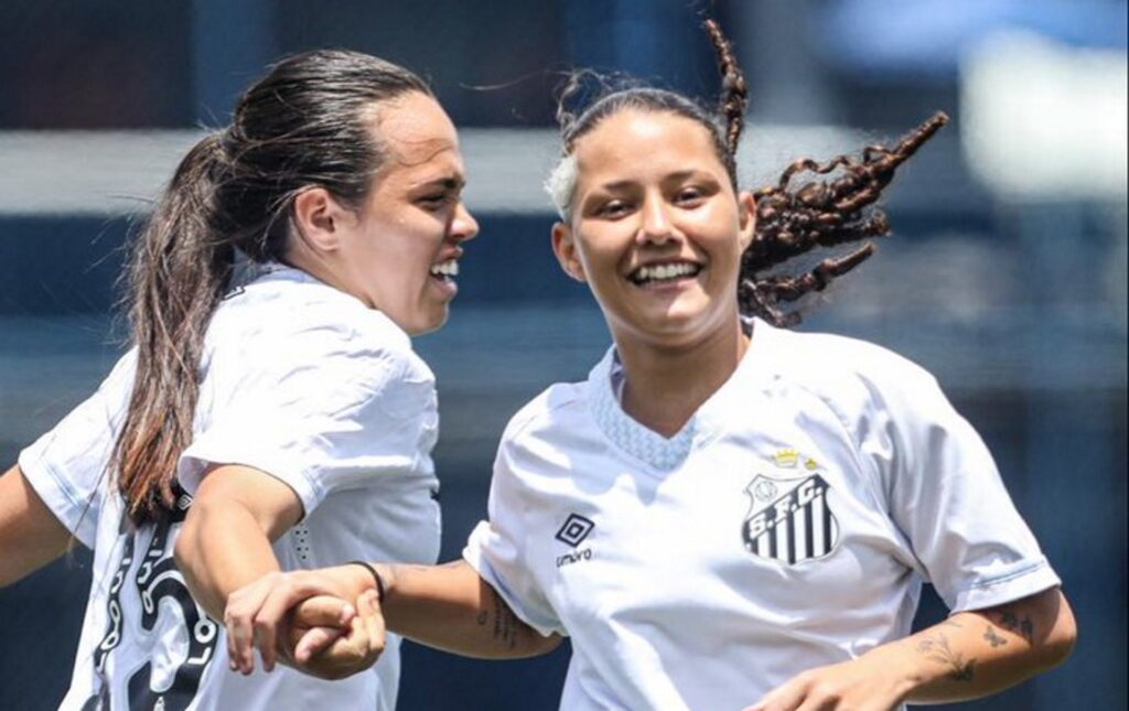 Sereinhas goleiam Vila Nova pela Copinha e assumem liderança do grupo