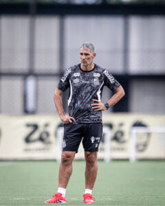 Palmeiras x Santos: Prováveis escalações para o clássico desta quarta-feira (14)