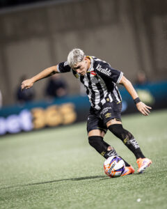 Vojvoda justifica substituição de Rollheiser e fala em “decisão técnica”