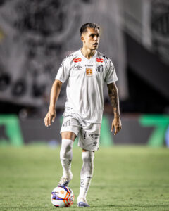 Santos tem três pendurados para o jogo contra o Red Bull Bragantino