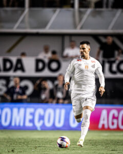 Vojvoda admite partida abaixo de Zé Ivaldo e confirma procura por volante no mercado