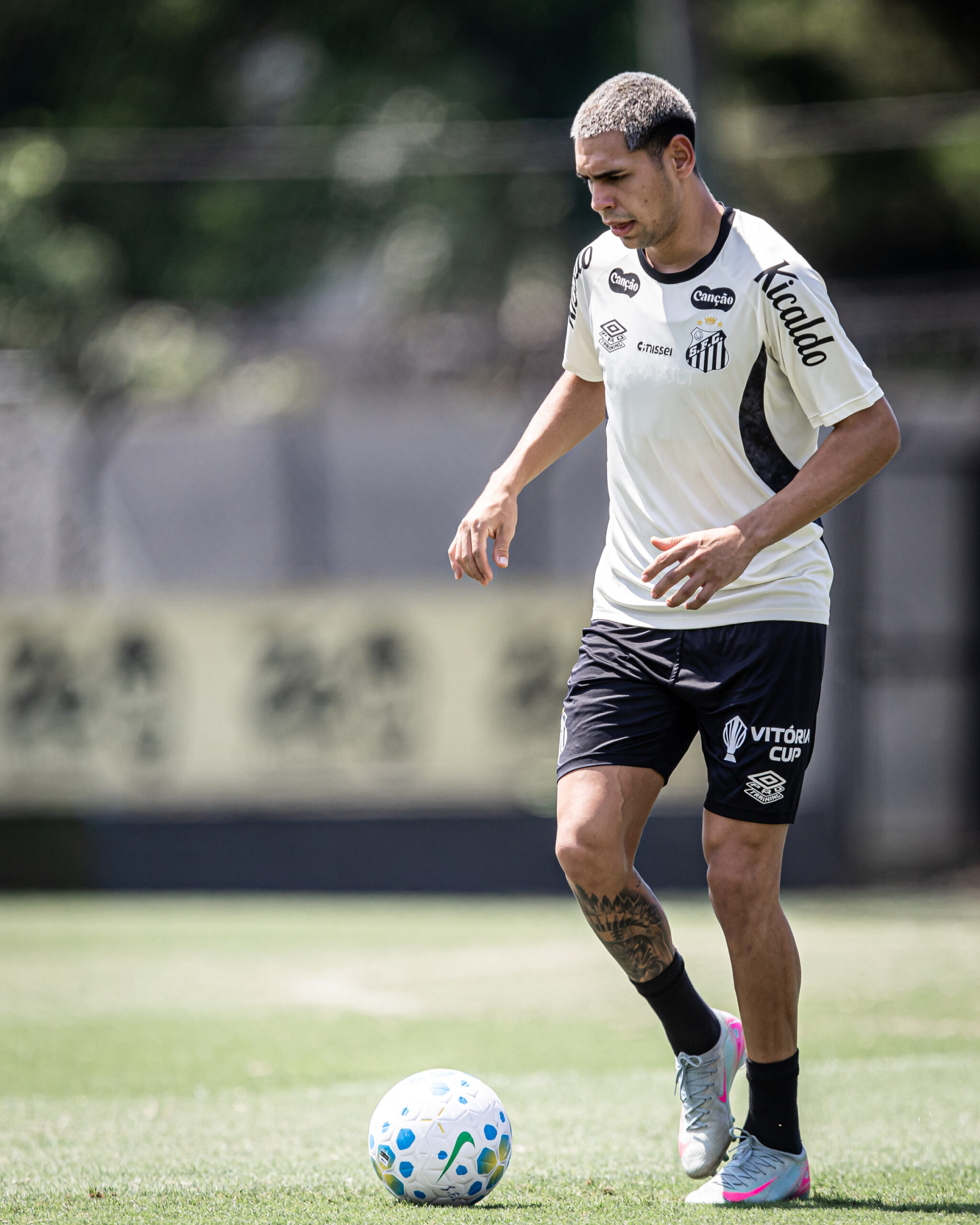 Três jogadores podem voltar ao Santos no meio do ano após fim de empréstimos