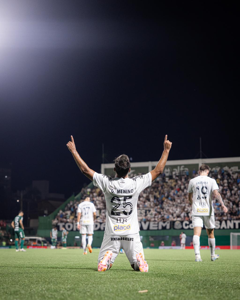 Atuações: Gabriel Menino e Miguelito vão bem, mas Alexis Duarte afunda o Santos