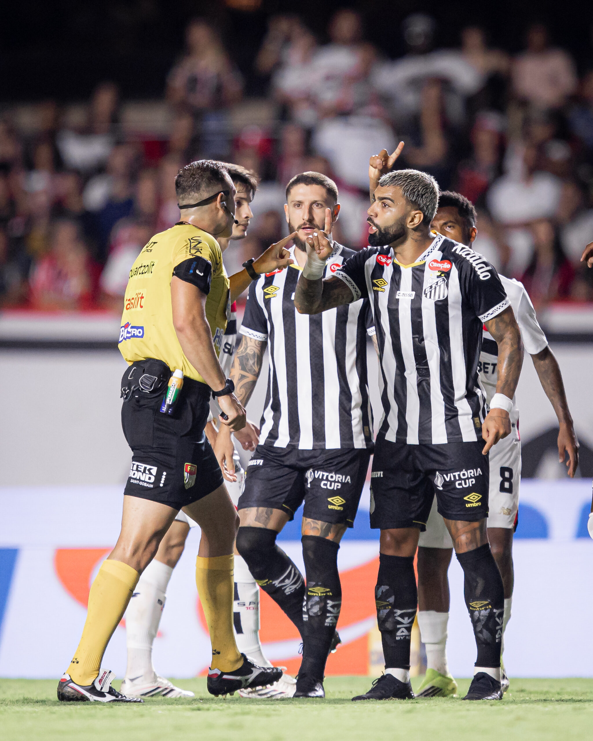João Vitor Gobi é advertido por conduta em clássico São Paulo e Santos