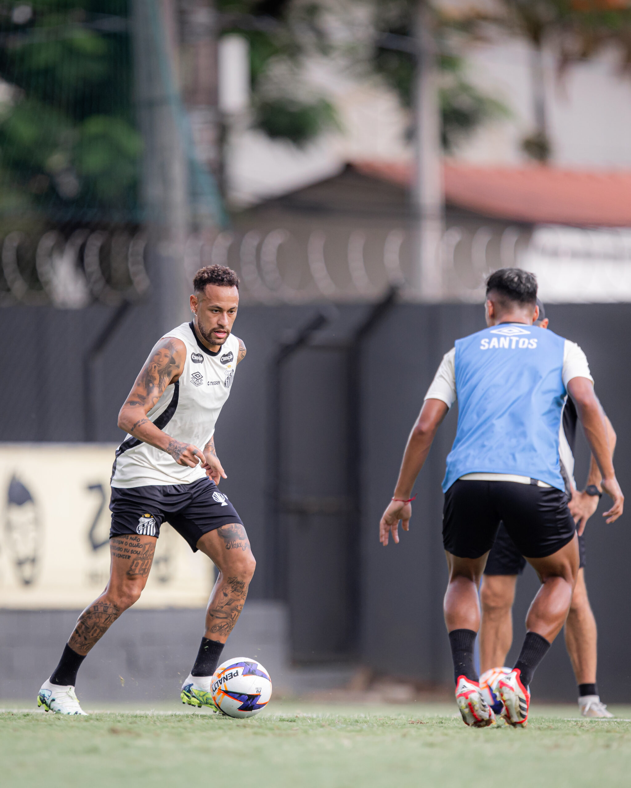 Santos faz treino tático e pode ter Neymar como titular contra o Novorizontino