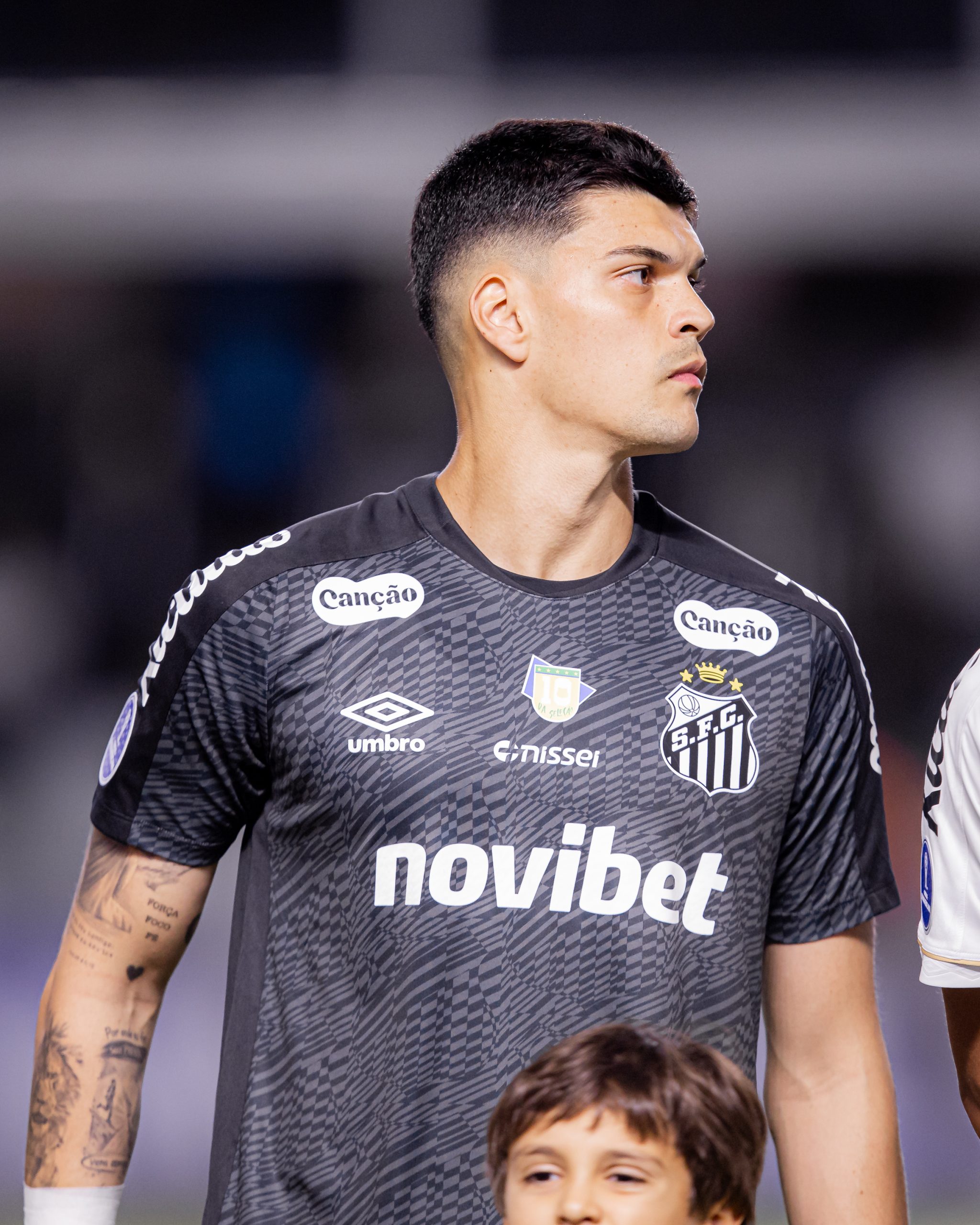 Santos planeja venda de Brazão e pode ter retorno de João Paulo