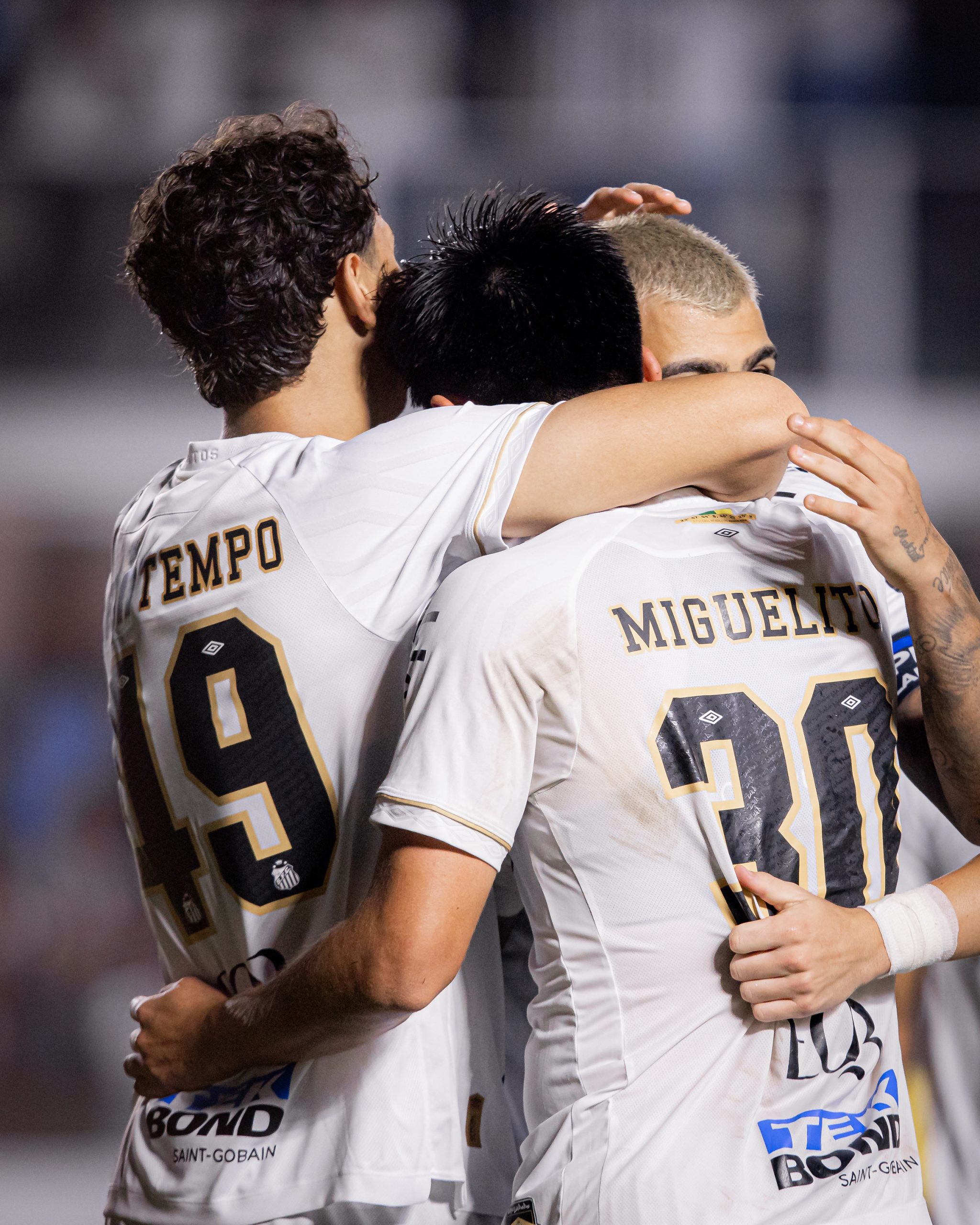 Santos busca nova sequência de duas vitórias para sair do z4 antes da pausa no Brasileirão