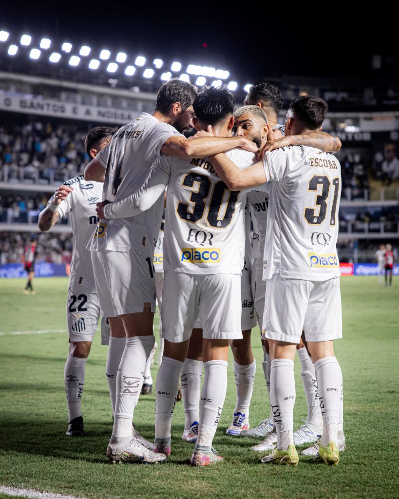 Santos consegue duas vitórias seguidas pela segunda vez na temporada