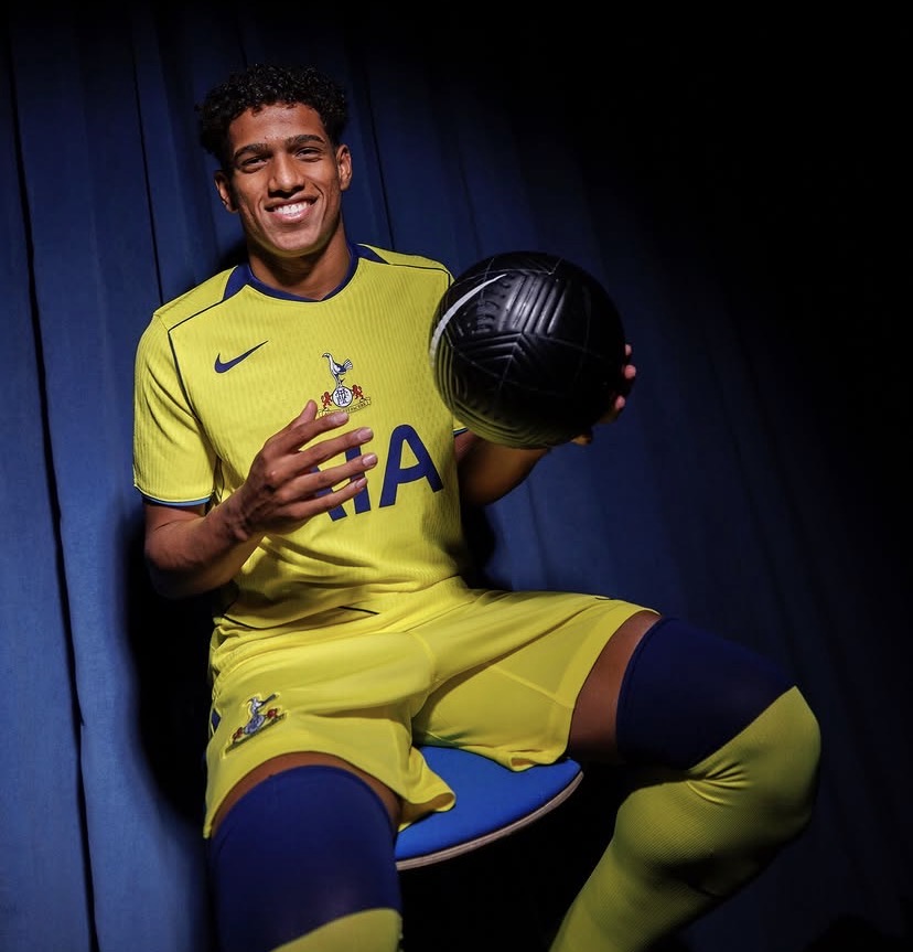 Ex-Santos, lateral Souza é indicado ao prêmio Golden Boy