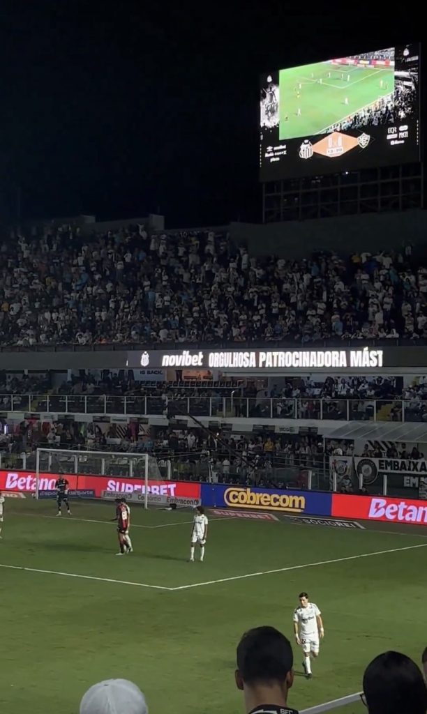 Santos estreia painel de led na Vila Belmiro diante do Vitória