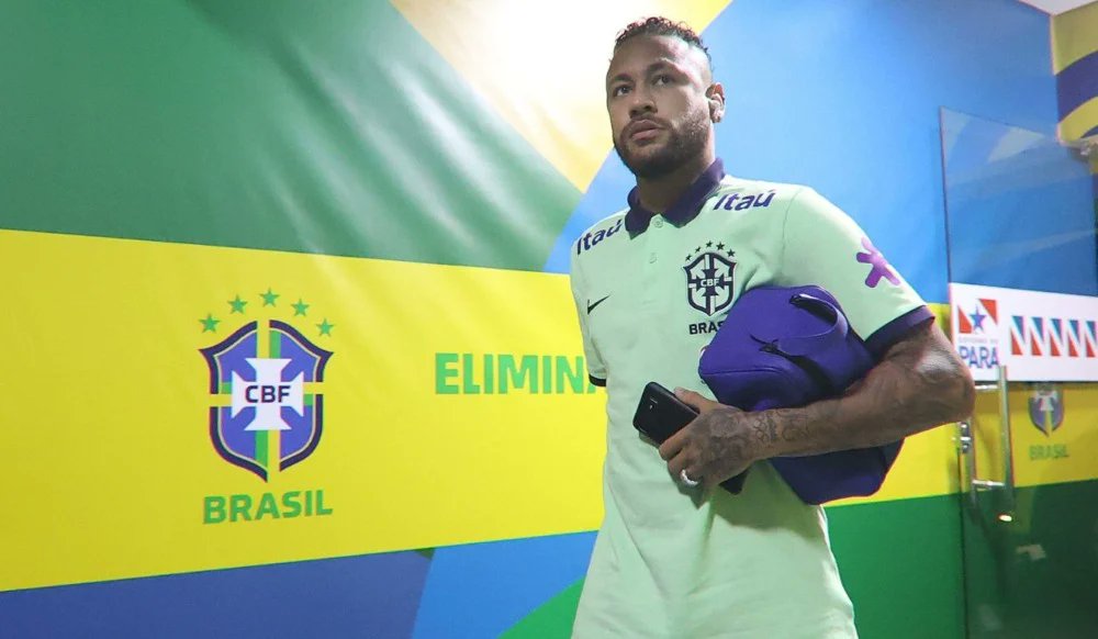 CBF revela lesão de grau 2 e Neymar vai ficar três semanas fora dos treinos da Seleção