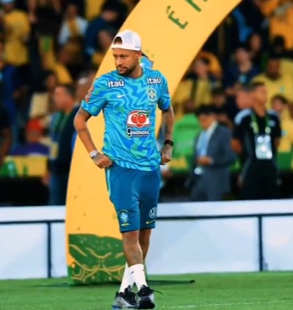 Neymar é ovacionado pelos torcedores em goleada da Seleção no Maracanã