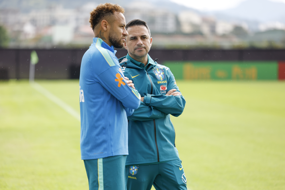 Ancelotti descarta corte de Neymar e confirma informação do DIÁRIO