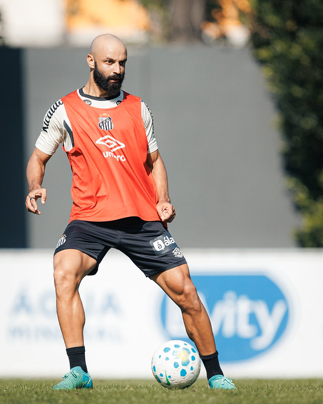 Sem principais artilheiros, Santos busca alternativas para jogo contra o Botafogo