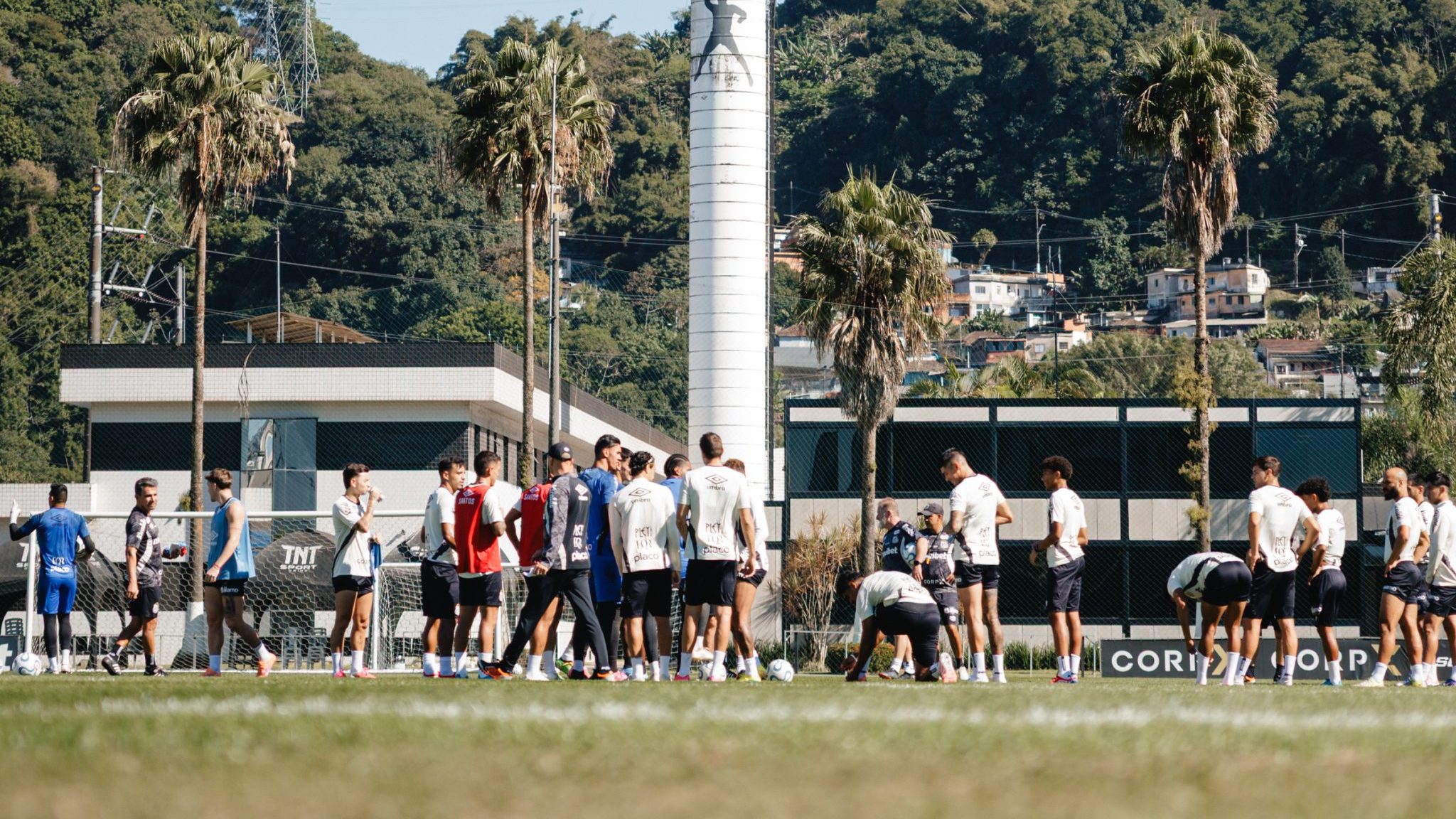 Santos foca em treino físico antes de viagem para Venezuela