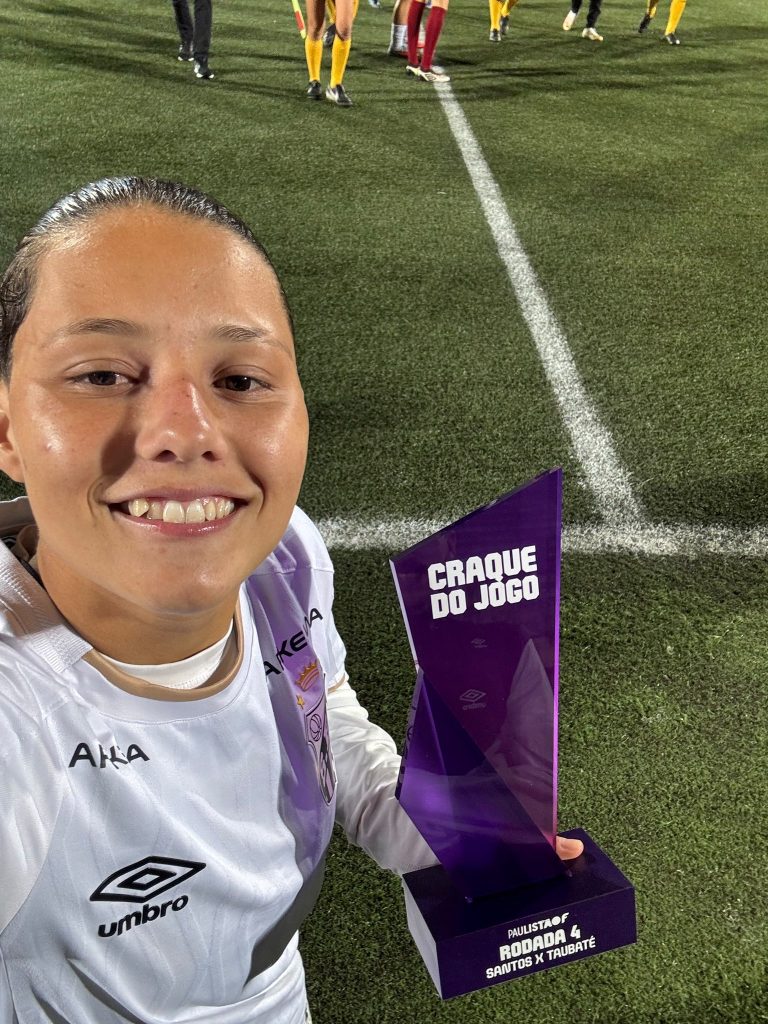Craque do jogo, Evelin comemora assistência na primeira vitória das Sereias no Paulista F
