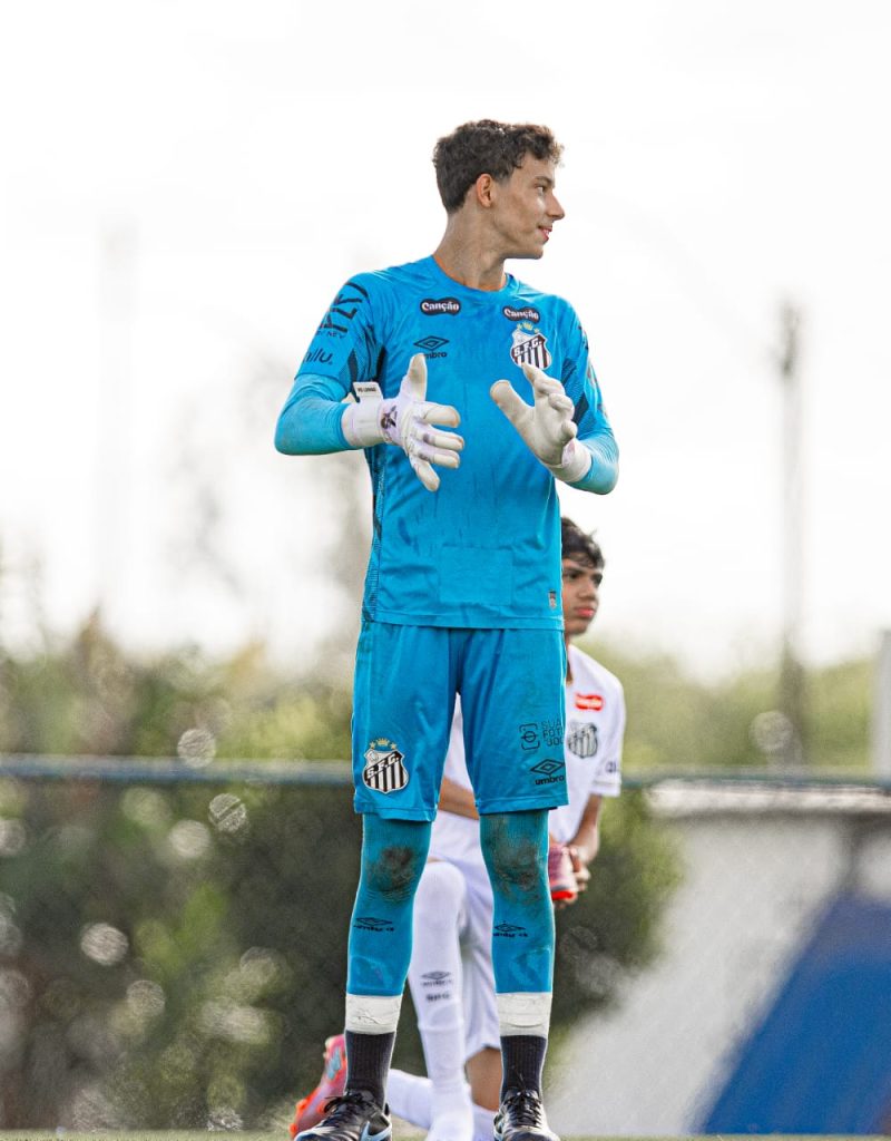 Thiago Vasconcelos destaca campanha e projeta mata-mata do Santos na Copa 2 de Julho Sub-15