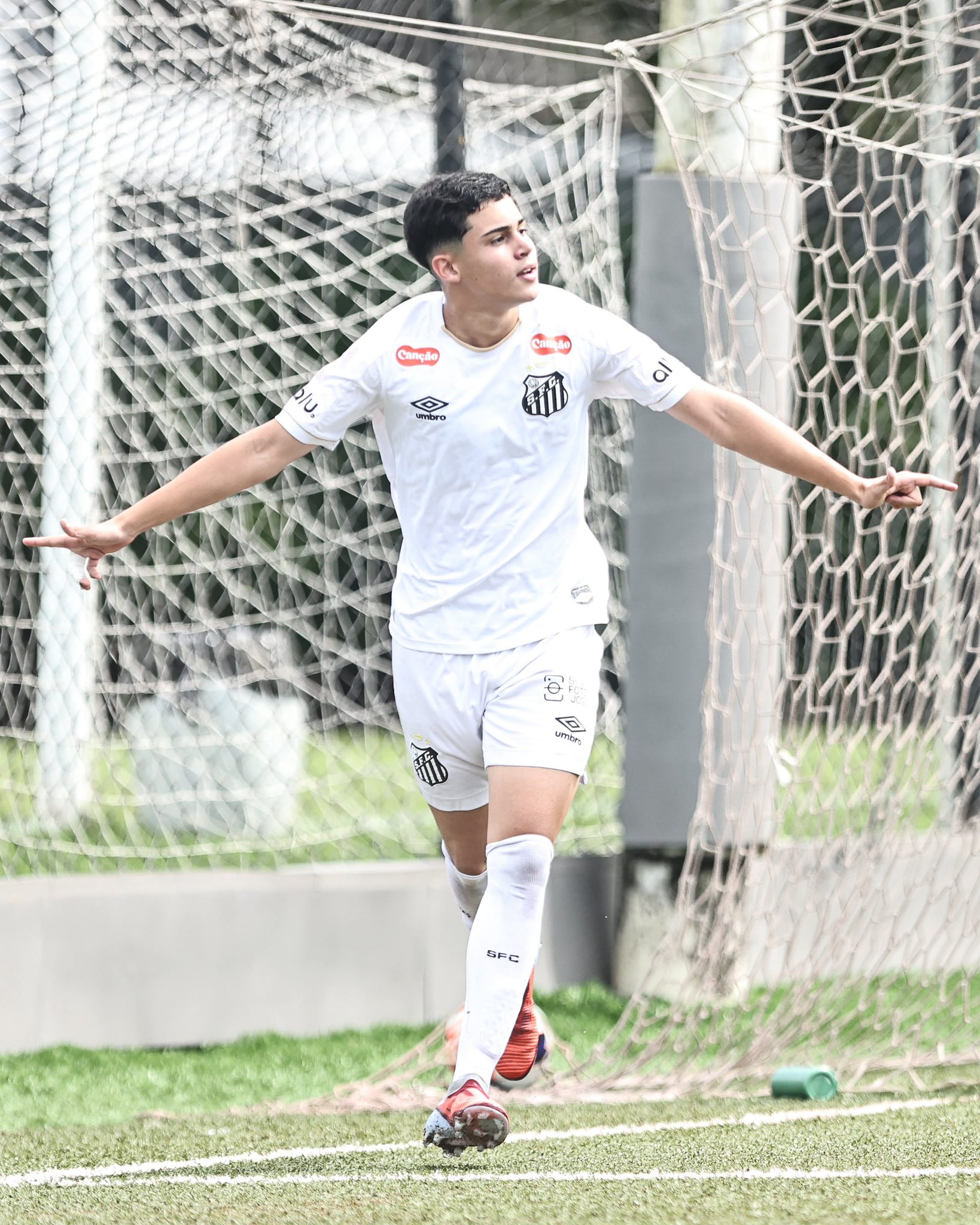 Santos volta a vencer o Ska Brasil e avança para as oitavas de final do Paulista Sub-15