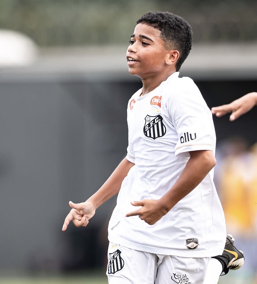 Santos ganha do Olimpia e avança para as oitavas de final do Paulista Sub-12