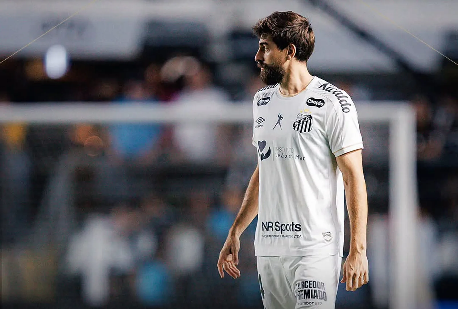 Atuações: defesa afunda o Santos em derrota de virada para o Atlético-MG